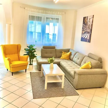 Mirell Apartment *